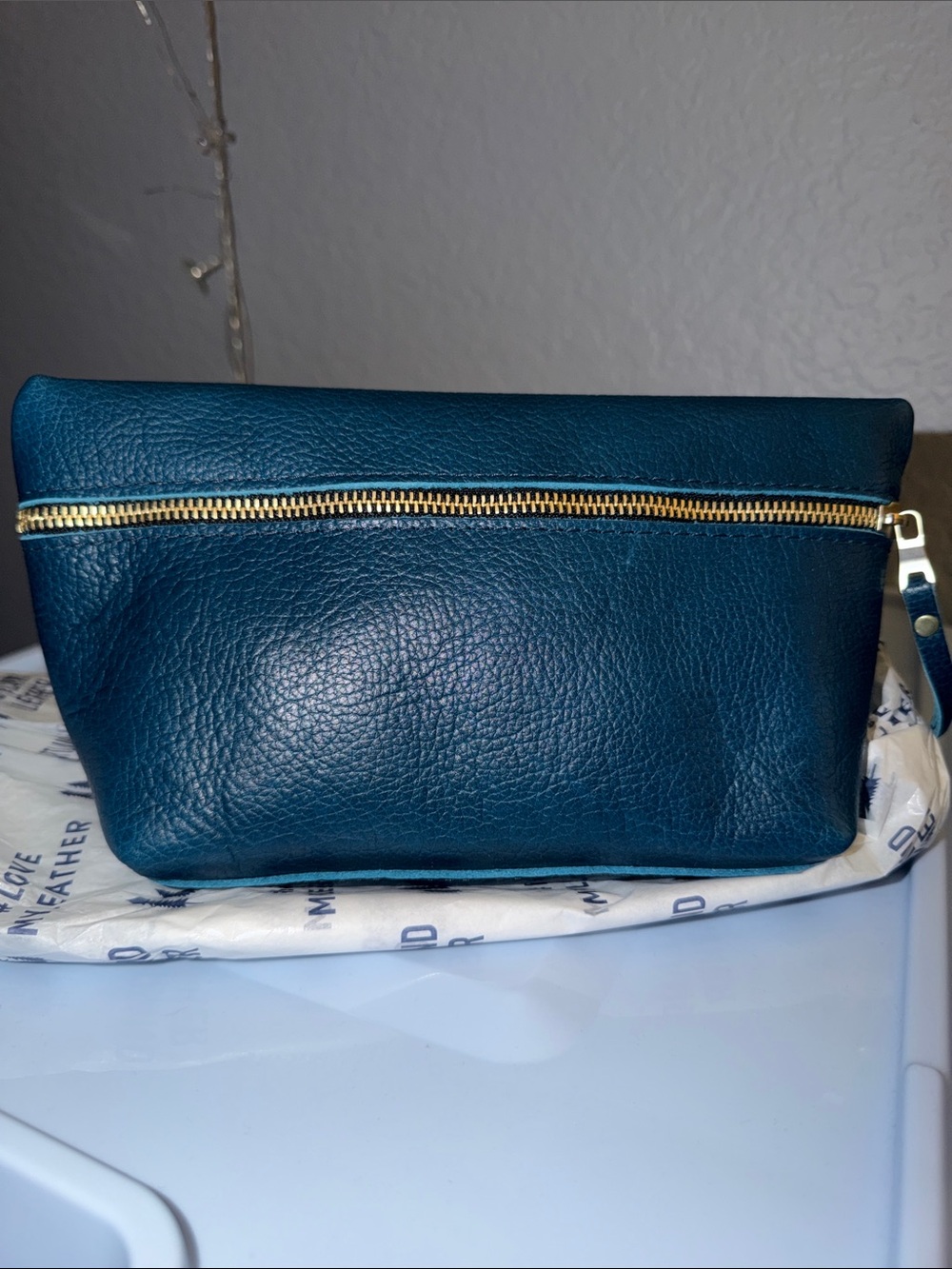 Portland Leather : Large Makeup Bag - Caspian